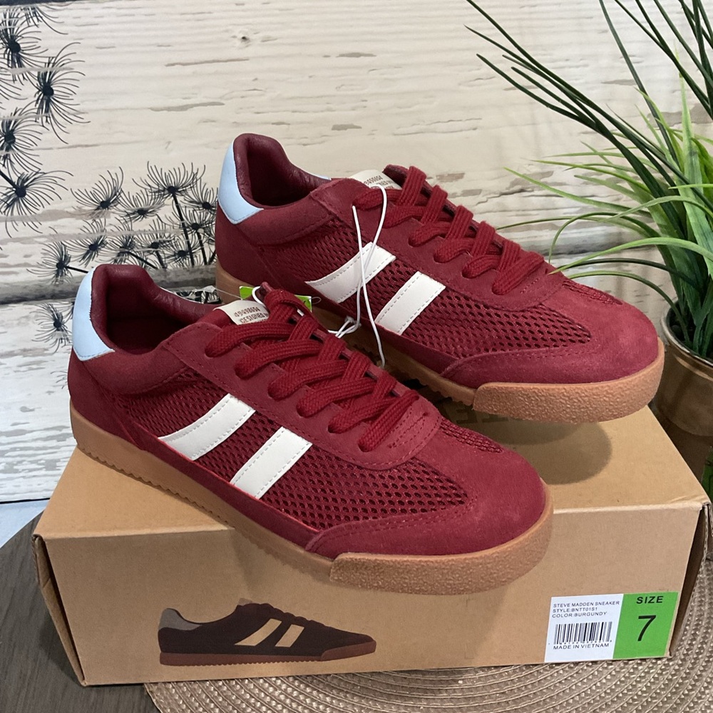 Steve Madden Women's Retro-Inspired Suede Sneaker